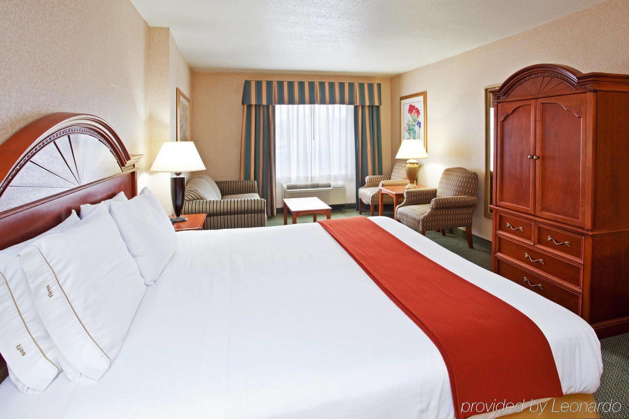 Holiday Inn Express Pittsburgh-Bridgeville, An Ihg Hotel חדר תמונה