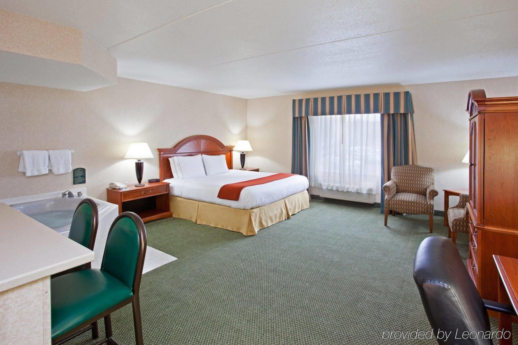 Holiday Inn Express Pittsburgh-Bridgeville By Ihg מראה חיצוני תמונה